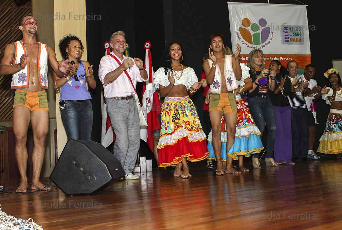 FÓRUM INTERNACIONAL DA SOCIEDADE CIVIL RUMO À CONFITEA VI