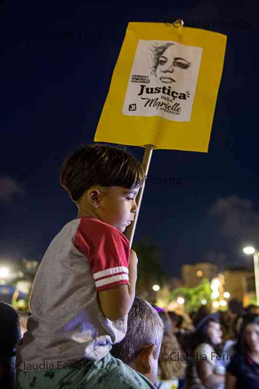 MARCHA TAMBORES POR MARIELLE E ANDERSON, 1 MÊS DE LUTA