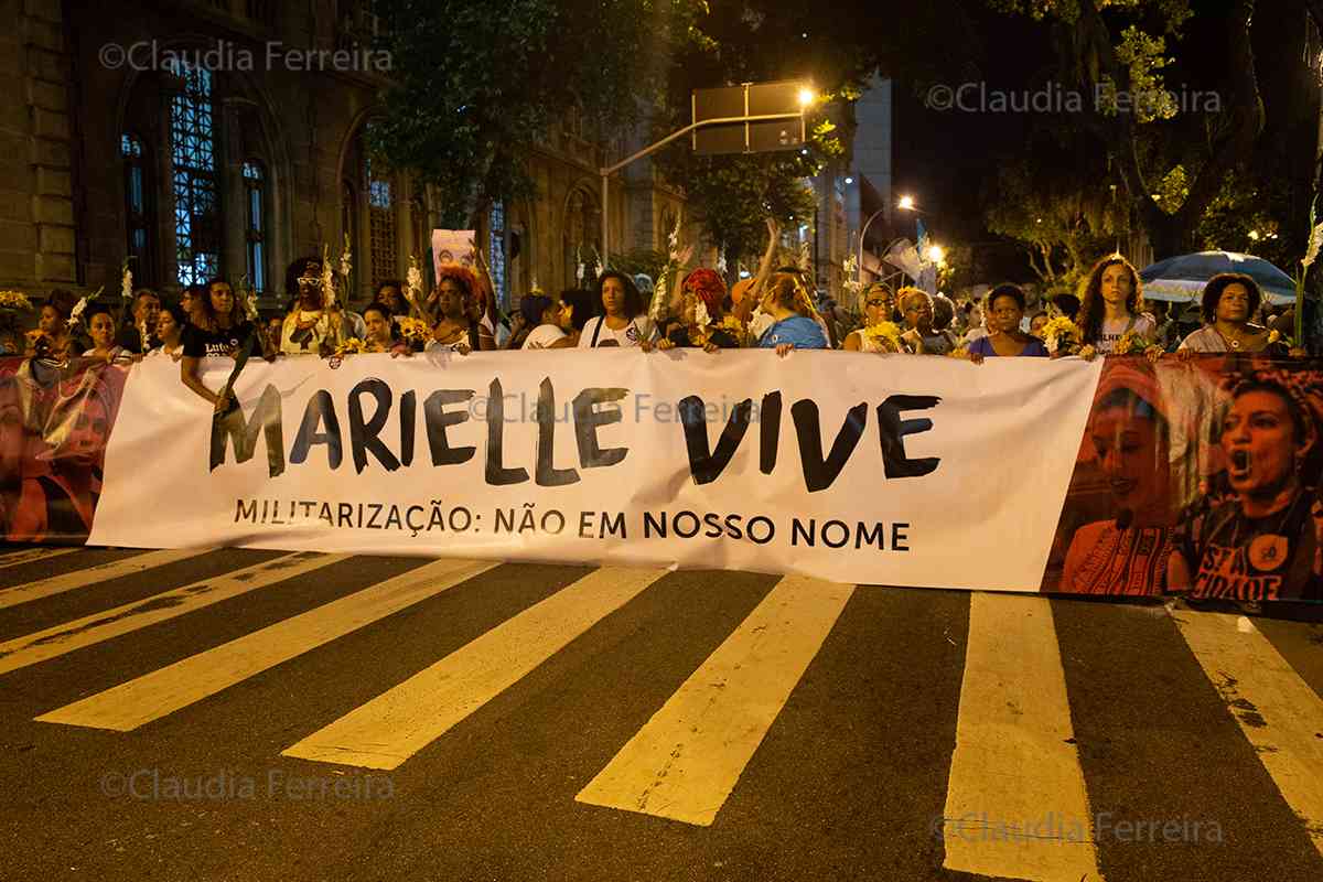 MARCHA TAMBORES POR MARIELLE E ANDERSON, 1 MÊS DE LUTA