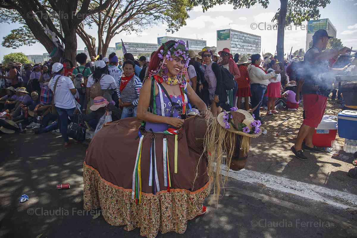 MARCHA DAS MARGARIDAS 