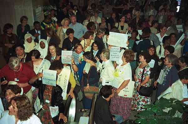 IV Conferência Mundial da Mulher. Centro Internacional de Convenções.