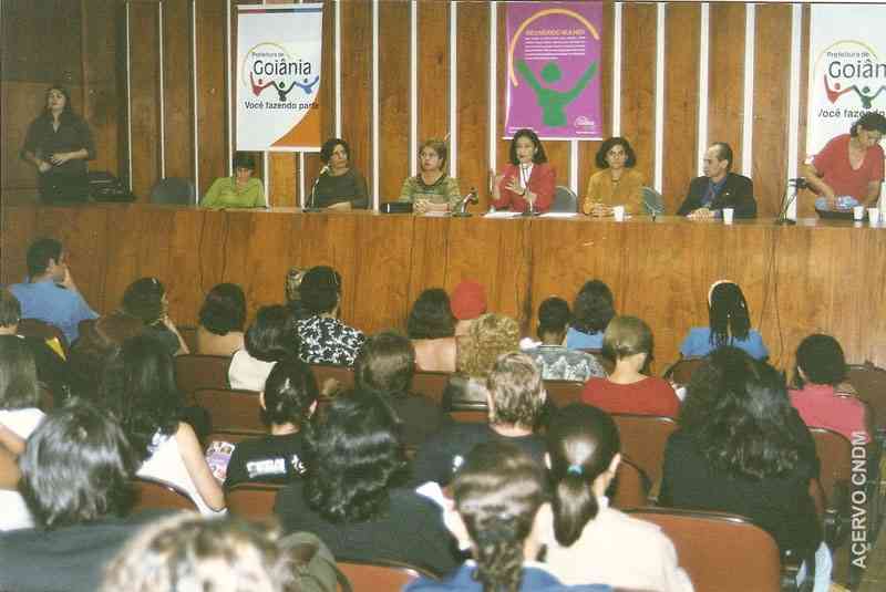 Palestra "As Perspectivas para as Mulheres no governo Lula"